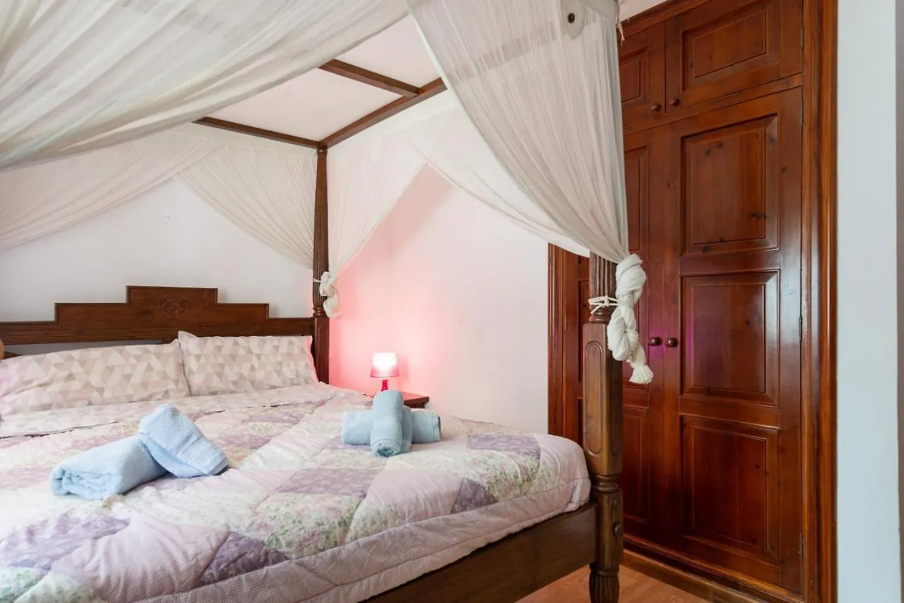 Dağ evi Villa Llimona Cielo de Bonaire